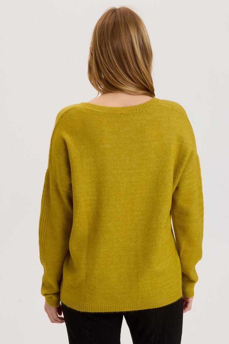Gresham V-Neck - Image 4